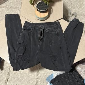 Black distressed American Eagle Jeans
